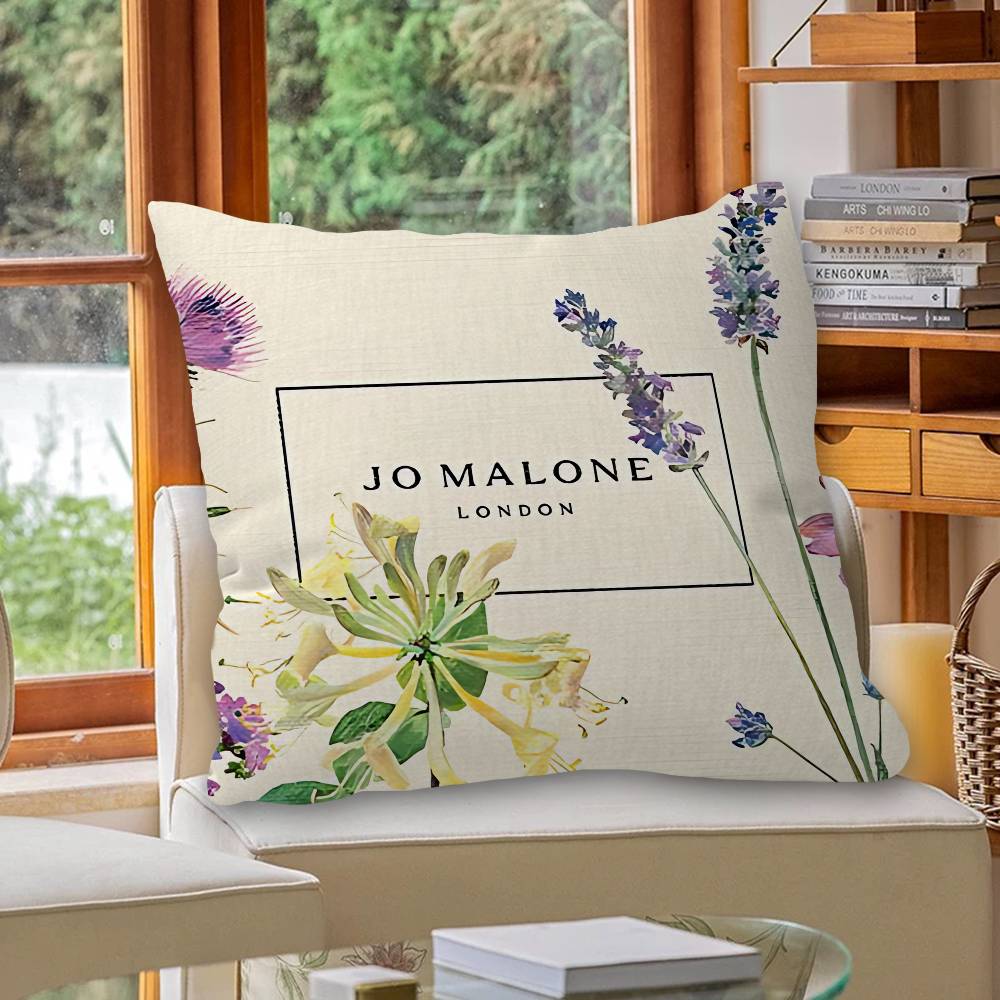 J-Jo M-Malone L-LOGO Cushion C - Home Textiles Logo recension och pris