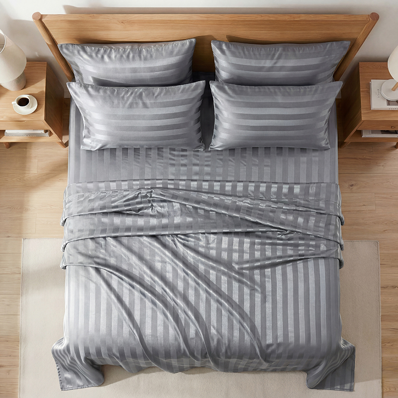 Wrinkle Resistant Striped Sati - Fitted Sheet Deep recension och pris